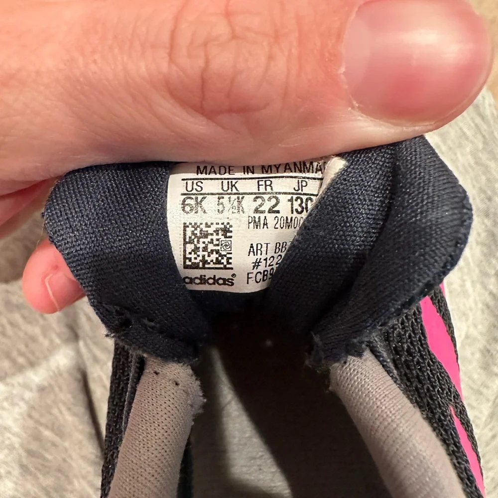 Size 6 adidas